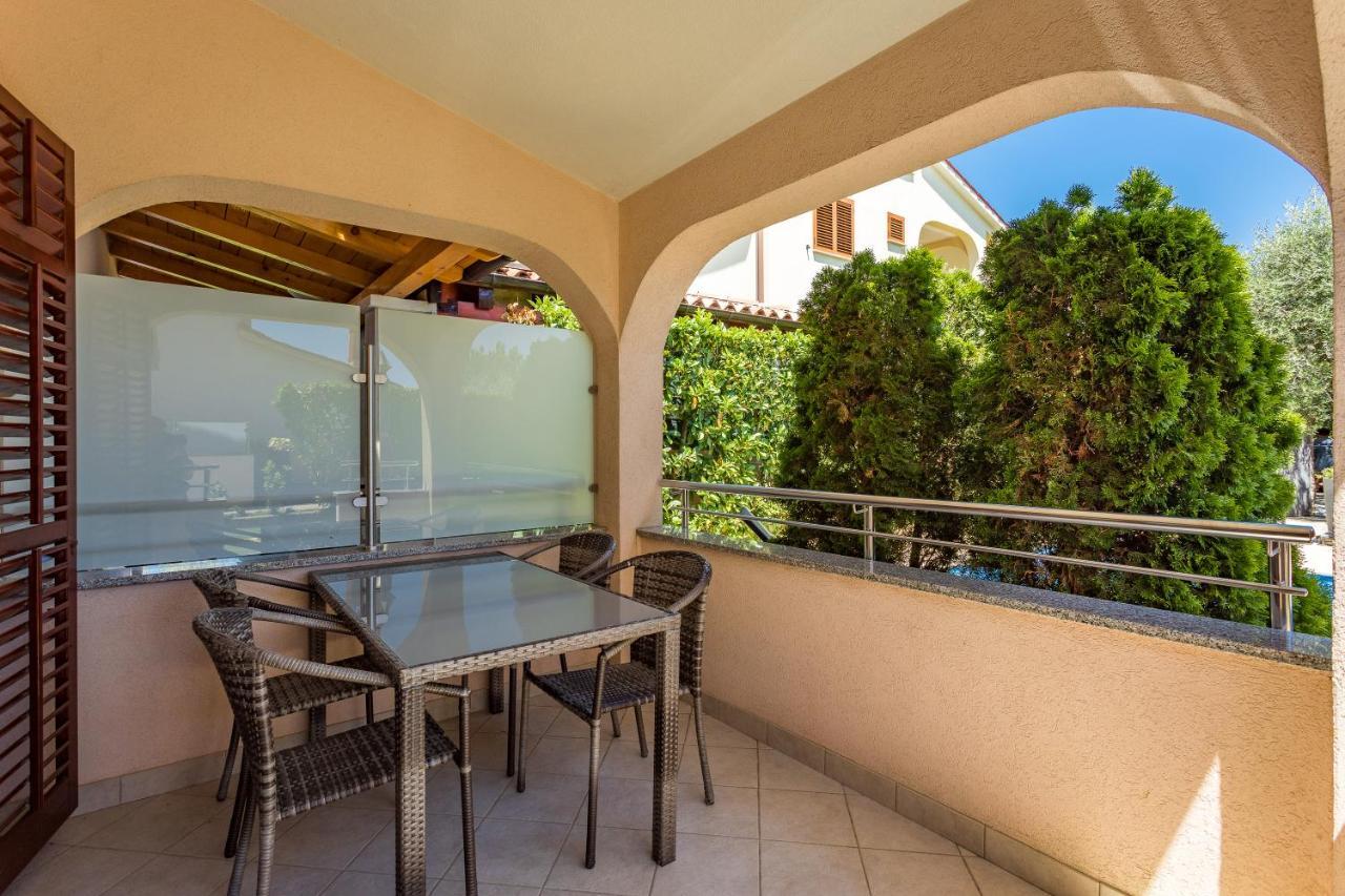 Apartmani Kazun - App1 Фажана Экстерьер фото