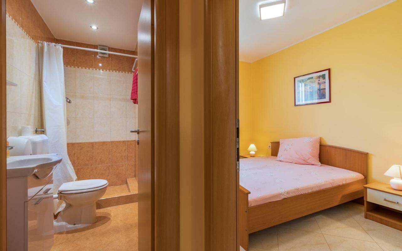 Apartmani Kazun - App1 Фажана Экстерьер фото