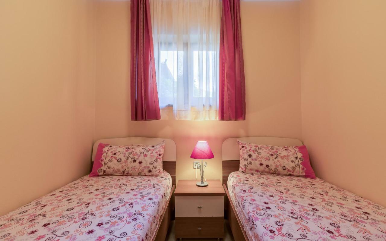 Apartmani Kazun - App1 Фажана Экстерьер фото
